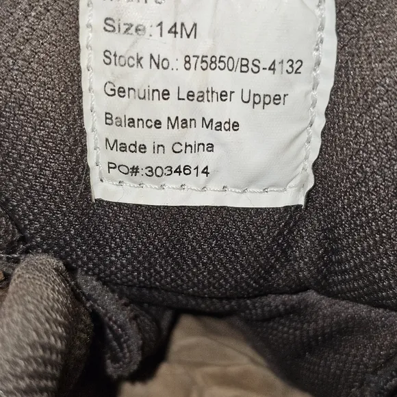 Gravel Gear Men's size 14W Genuine Leather Steel Toe Hiker Boots