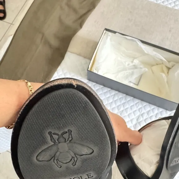 Gucci - Black Sandals - 36.6