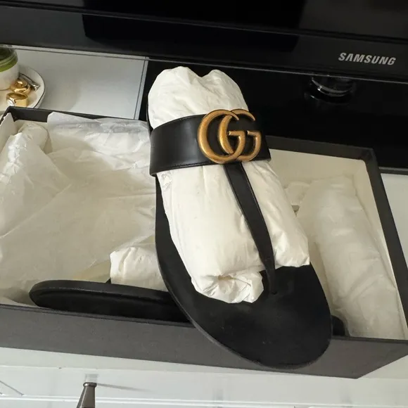 Gucci - Black Sandals - 36.6