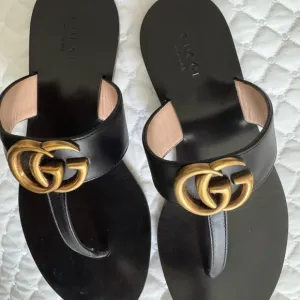 Gucci - Black Sandals - 36.6