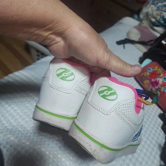 HEELYS EUC WOMENS SZ 6 YOUTH 5 MOTION PLUS RAINBOW HEELY SNEAKER SHOES