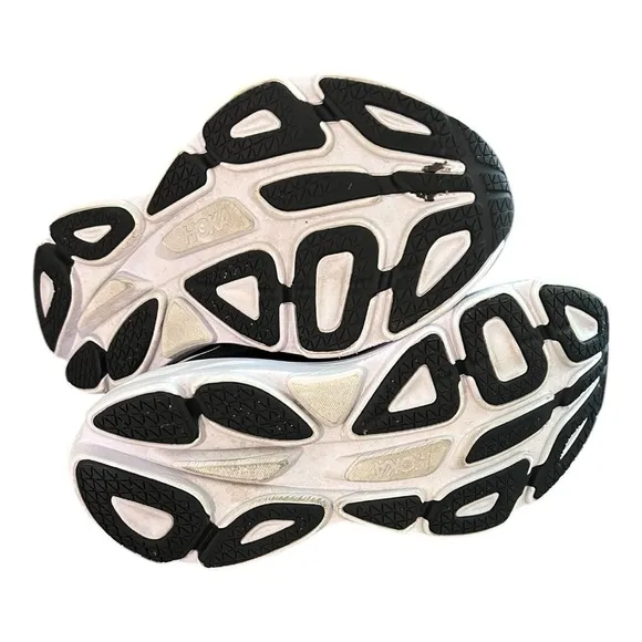 Hoka Bondi 8 Black/White Running Shoes 9.5 Wide Womens