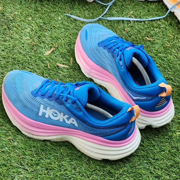 HOKA BONDI 8 - Womens Athletic Shoes - SIZE 10.5D WIDE