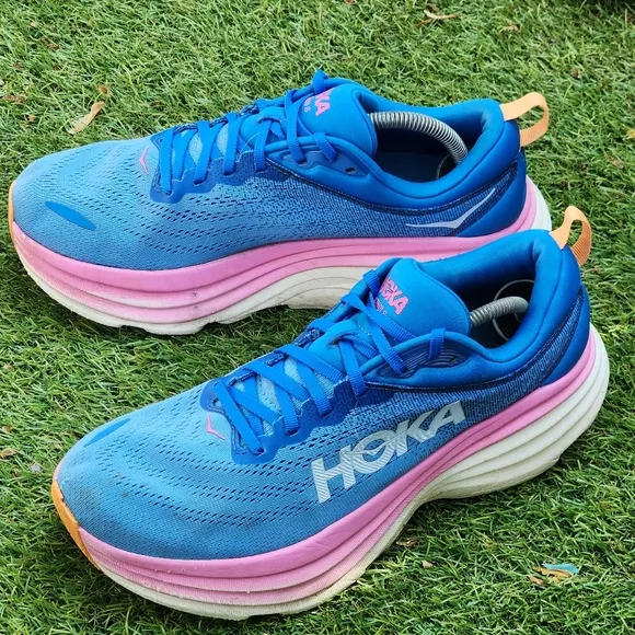 HOKA BONDI 8 - Womens Athletic Shoes - SIZE 10.5D WIDE