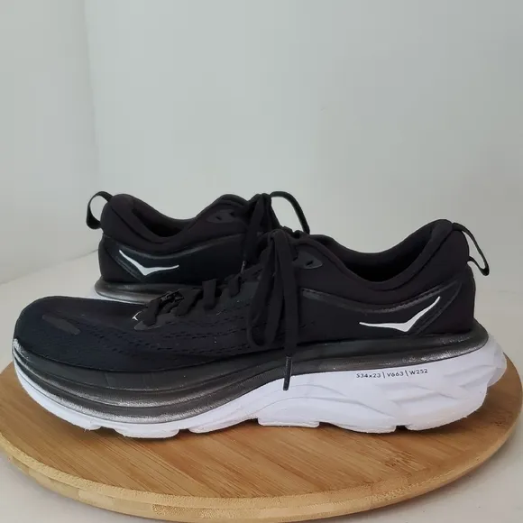 Hoka Bondi 8 Women's Black Running Shoes Size 8 Wide