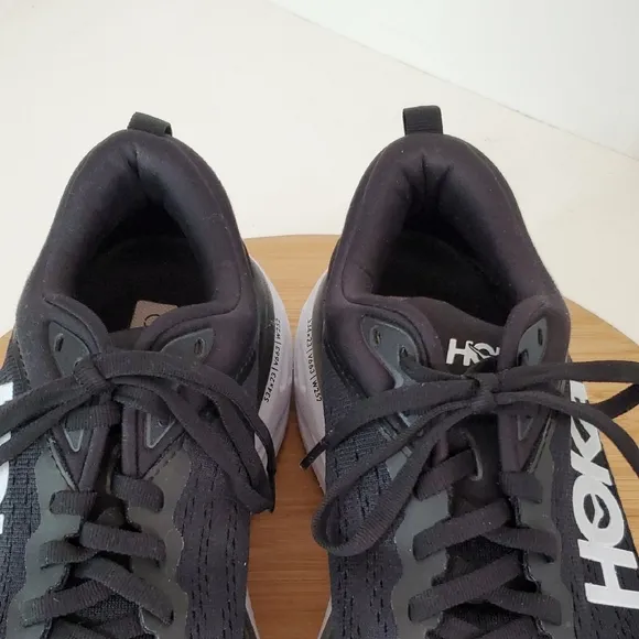 Hoka Bondi 8 Women's Black Running Shoes Size 8 Wide