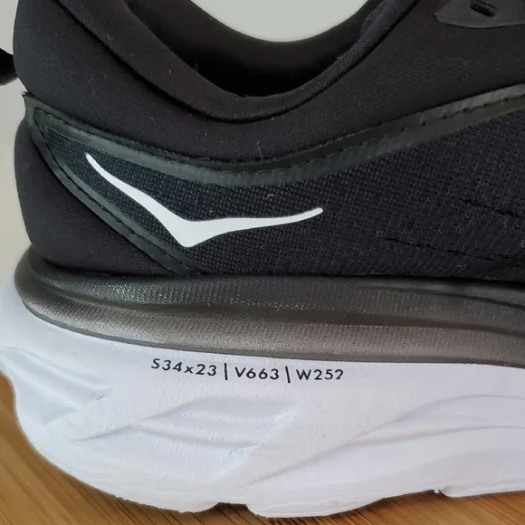 Hoka Bondi 8 Women's Black Running Shoes Size 8 Wide
