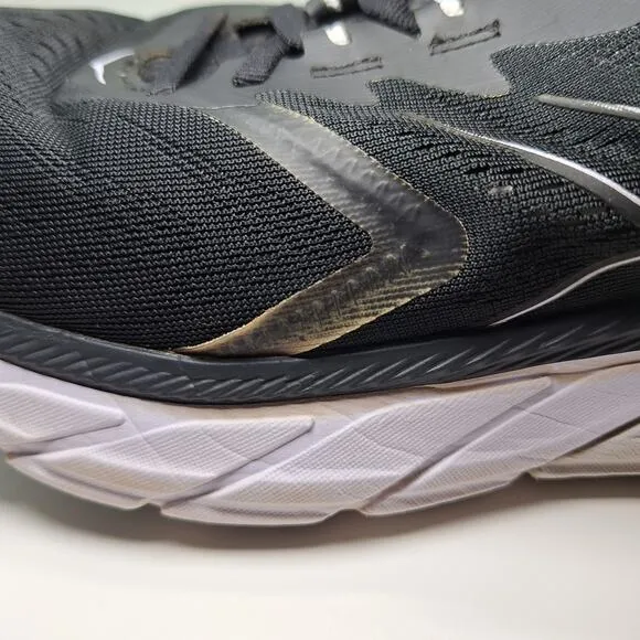 Hoka One One Arahi 5 2E Wide Black White Shoes 1115011 BWHT Men's Size 9.5 2E
