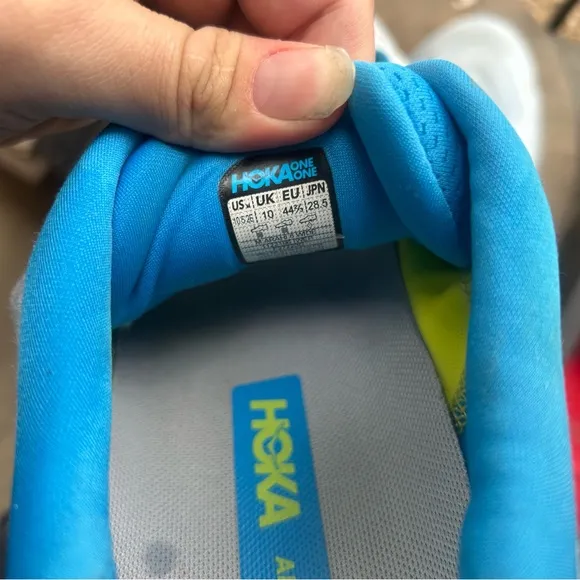 Hoka One One Arahi 6 Mens 10.5 2E Ice Water Evening Primrose Running Shoes Wide