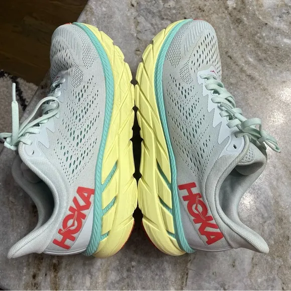 HOKA One One Clifton 7 Wide Running Shoes Women 10D