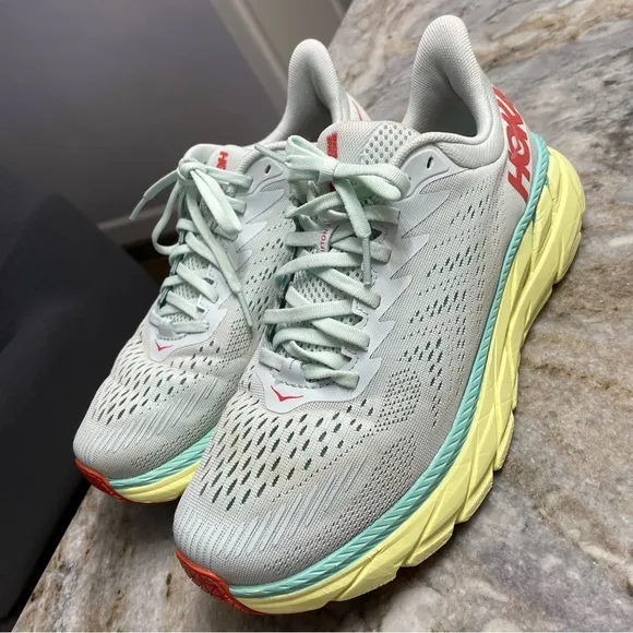 HOKA One One Clifton 7 Wide Running Shoes Women 10D