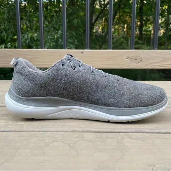 Hoka One One Hupana Flow Wool gray shoes