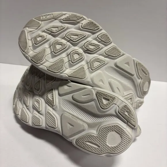 Hoka One One Women’s Clifton 9, White Running Shoes, Size 6.5 Wide