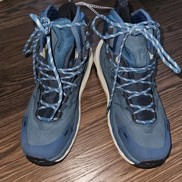 HOKA Women's Kaha 2 GTX Blue Coral Hiking Boots NWOB New Without Box 7.5