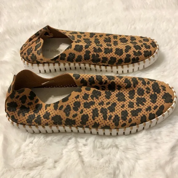 Ilse Jacobsen Cheetah Print Perforated Slip On Shoes