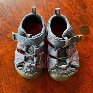 Infant Girl's Keen Sandals- Size 4