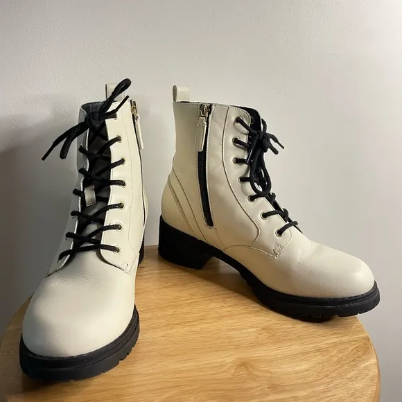 Ivory Cole Haan Camea Waterproof Leather Combat Boots Women’s Size 6.5 B