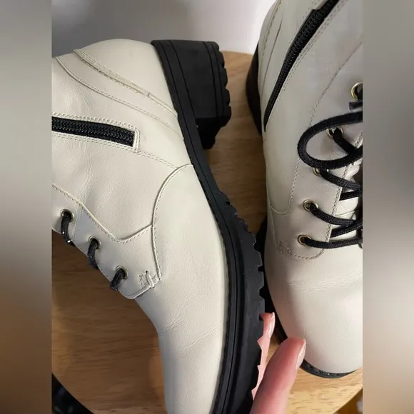 Ivory Cole Haan Camea Waterproof Leather Combat Boots Women’s Size 6.5 B