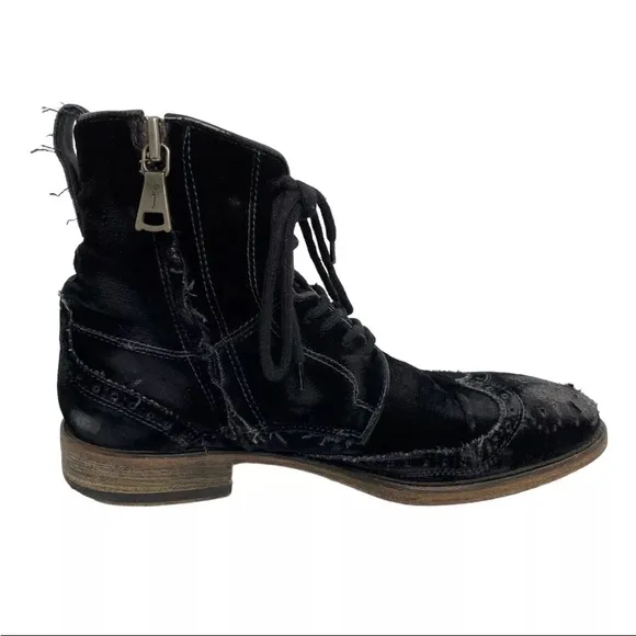 John Varvatos Fleetwood Black Velvet Wingtip Boots Mens Size 7 Distressed Italy