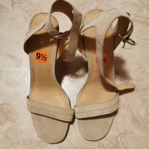 Joie sandals bnwot leather size 9 1/2