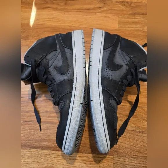 Jordan 1 Mid Nouveau Anti Gravity Black Men Size 12 Shoes