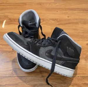 Jordan 1 Mid Nouveau Anti Gravity Black Men Size 12 Shoes