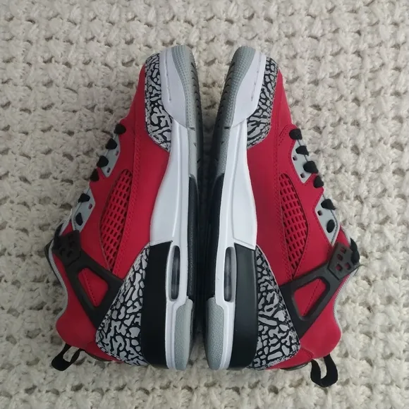 Jordan Spizike Low 'Toro' size 5.5y