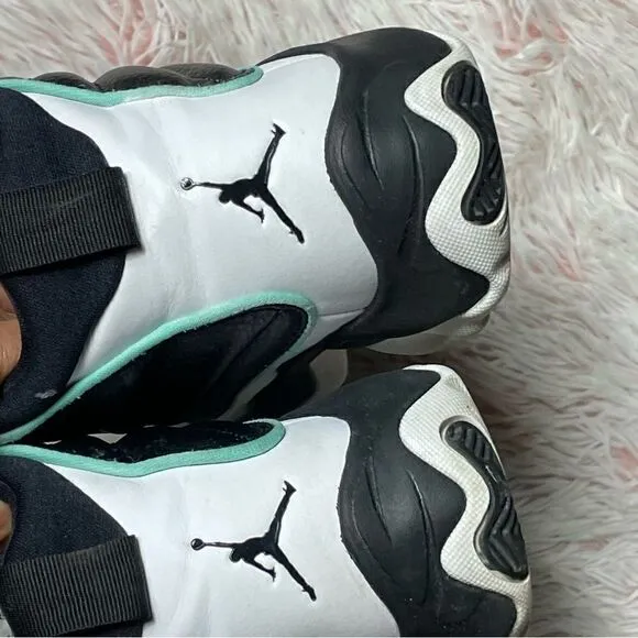 JORDAN  SHOES