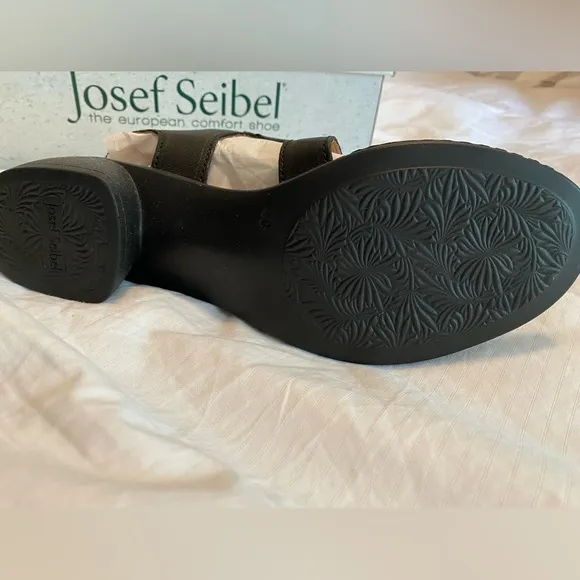 Josef Seibel Black Juna 02 sandal- Size 10