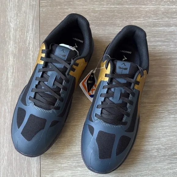 Kanso DragonFly Indoor Court Shoes Black/Gold size 7.5 NWT in box