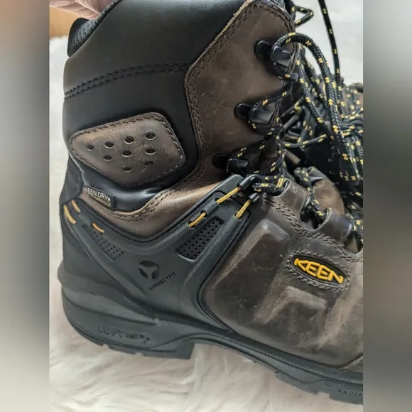 Keen Dover 8” 600g Waterproof Utility Boots 1024222EE Mens Size 8.5 EE WIDE