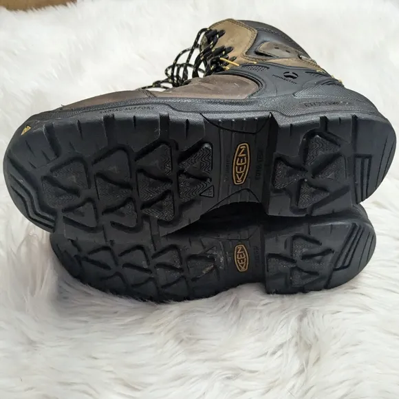 Keen Dover 8” 600g Waterproof Utility Boots 1024222EE Mens Size 8.5 EE WIDE