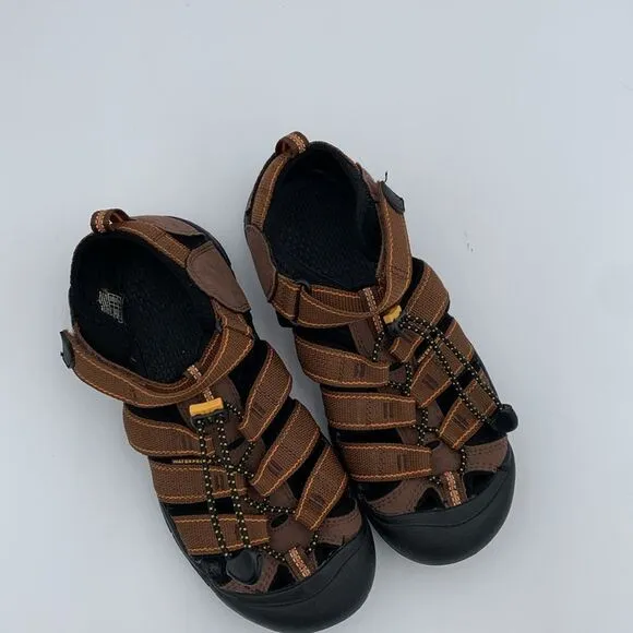 Keen Newport brown strap water hiking shoes mens size 6/38