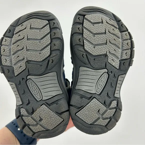 Keen Newport H2 Blue and Gray Closed Toe Sandals Toddler Size 8