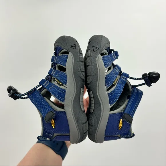 Keen Newport H2 Blue and Gray Closed Toe Sandals Toddler Size 8