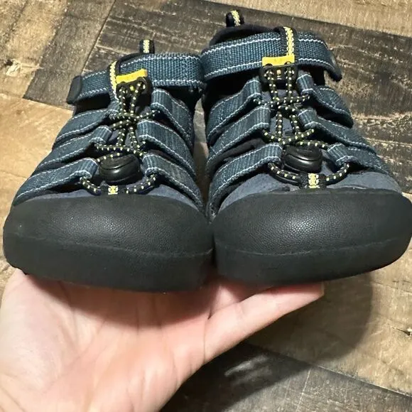 Keen Newport H2 Big Kids Shoes