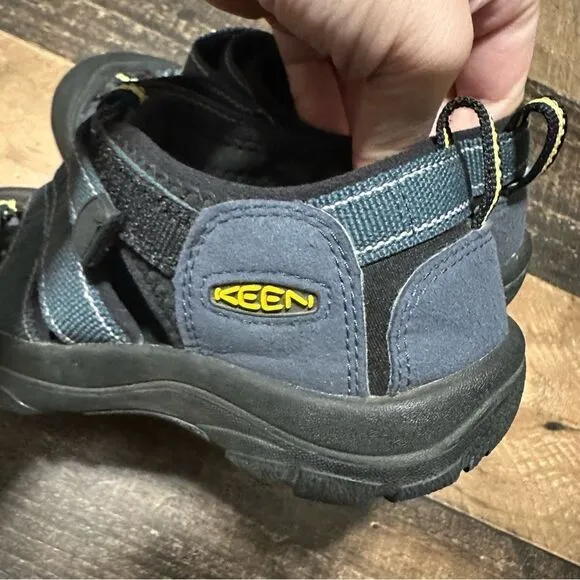 Keen Newport H2 Big Kids Shoes