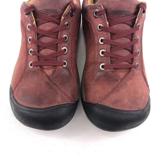 Keen Presidio Low Red Leather Hiking Shoes 7