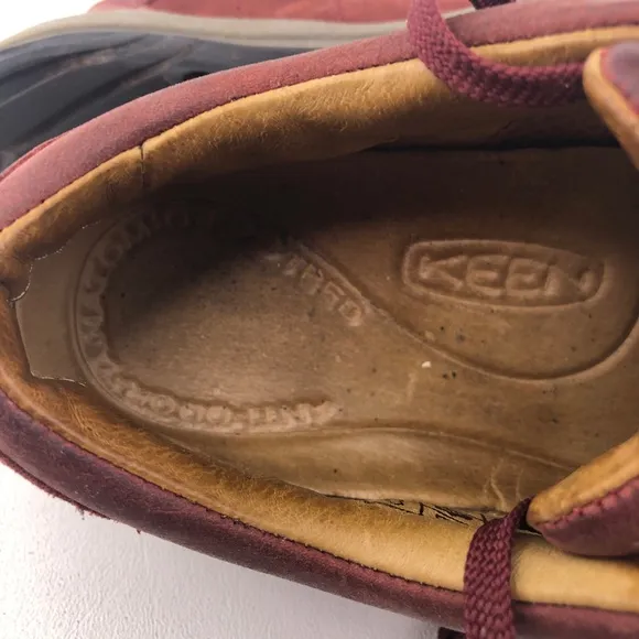 Keen Presidio Low Red Leather Hiking Shoes 7
