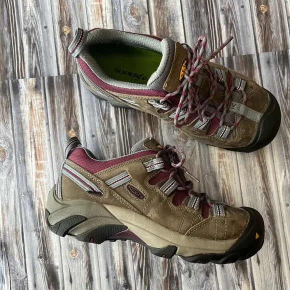 KEEN UTILITY DETROIT  WOMEN'S LOWWATERPROOF STEEL SAFETY TOE HIKER WORK BOOTS