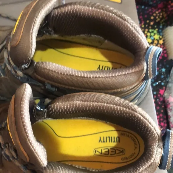 KEEN Utility Men's Detroit XT Mid Height Steel Toe Waterproof Work Boots 🥾