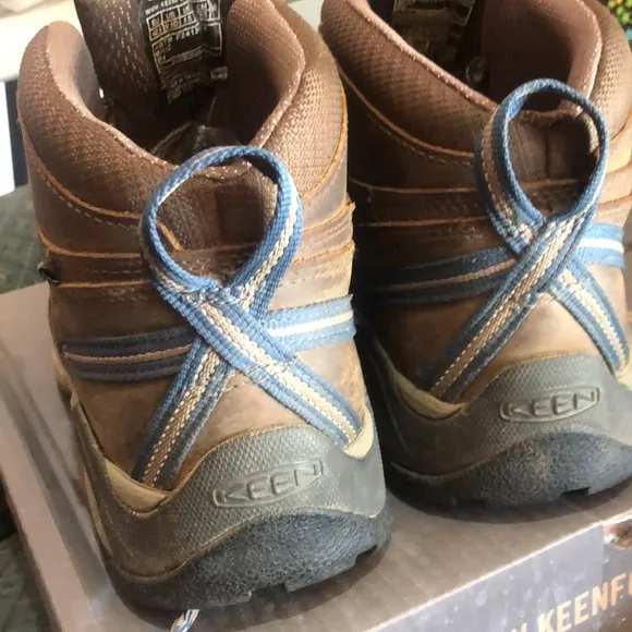 KEEN Utility Men's Detroit XT Mid Height Steel Toe Waterproof Work Boots 🥾