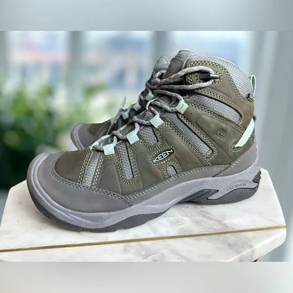 KEEN women’s Circadia Mid High Top Waterproof Hiking Boots Size 7