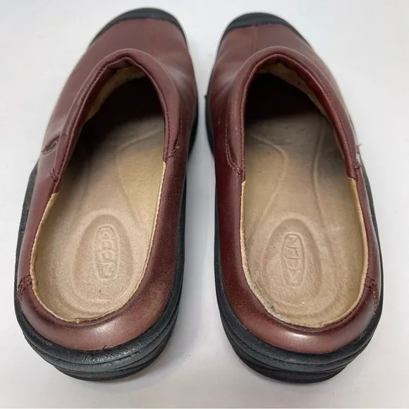 KEEN Women’s Leather Upper Maroon Mule Size 9.5M EU 40