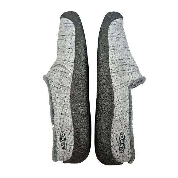 Keen Womens Slip-On Slippers 39.5 US 9 Gray Fleece Lining Comfort Indoor Shoes