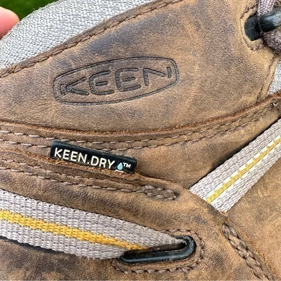 KEEN Women's Targhee II‎ Waterproof Mid Hiking Boots (US Size 6.5)