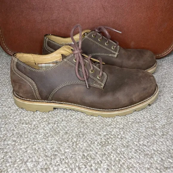 L. L. Bean leather plain toe shoes