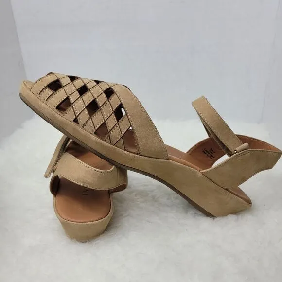 L'Amour Des Pieds Womens Burcie Sandals Size 11