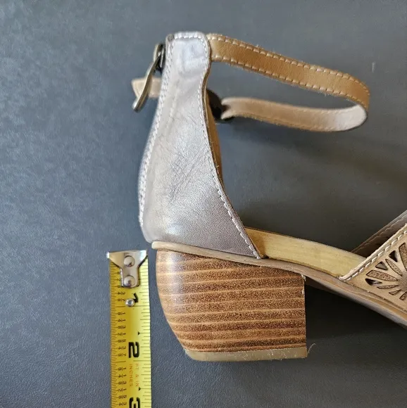 L'ARTISTE Womens Pauletta Grey Multi Cutout Sandals Sz EU 41 / US 9.5-10