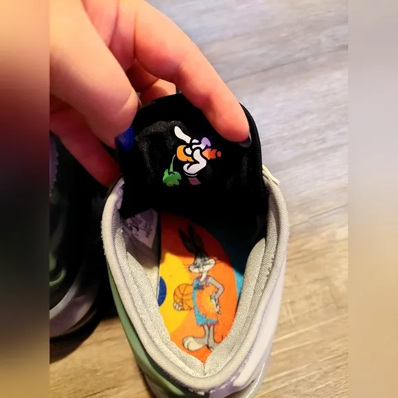 Lebron James basketball shoes